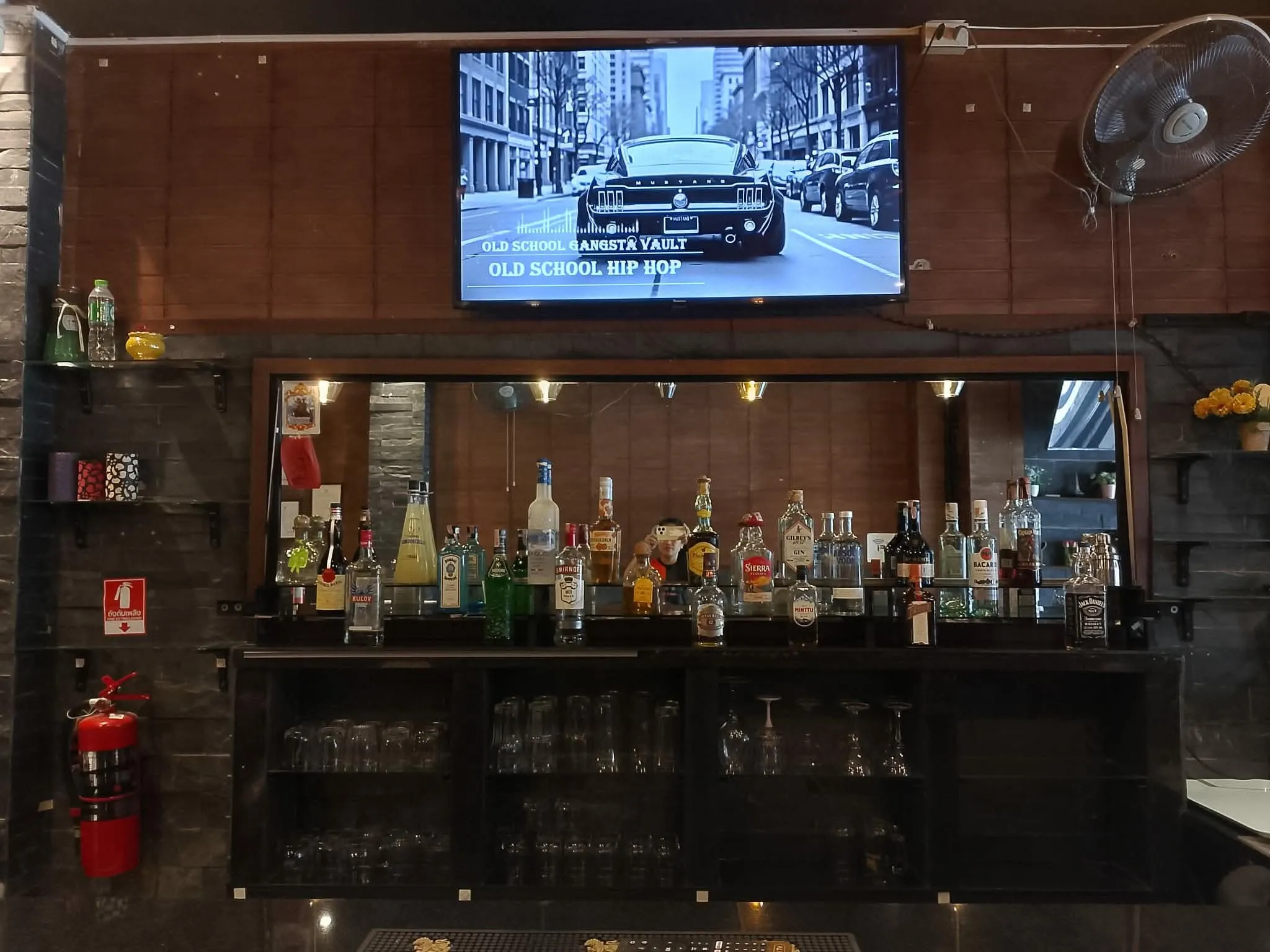 The bar on the ground floor at Secrets Pattaya in the evening